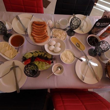 Flamenco Hotel Sisian Buitenkant foto