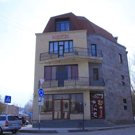 Flamenco Hotel Sisian Buitenkant foto